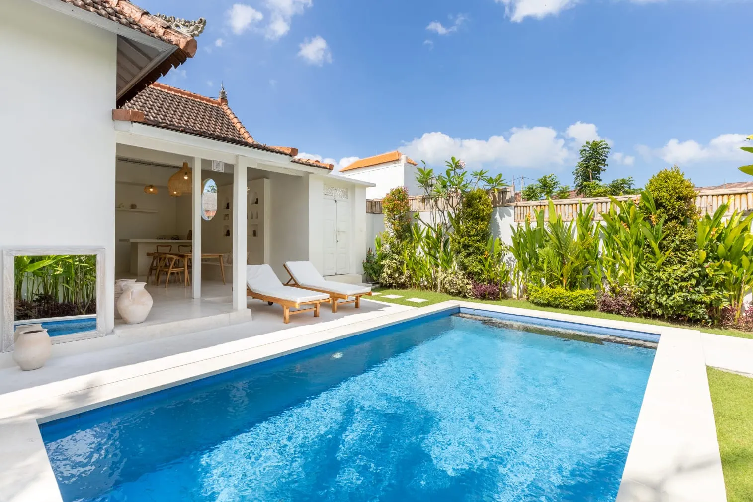 2BR VILLA PERERENAN — image 1