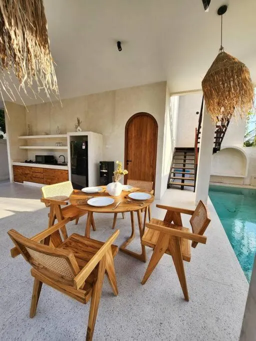 3 BEDROOM MODERN VILLA IN BERAWA — image 2