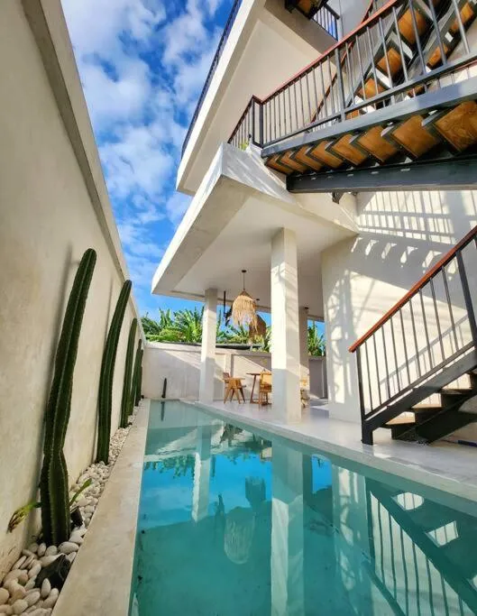 3 BEDROOM MODERN VILLA IN BERAWA — image 1