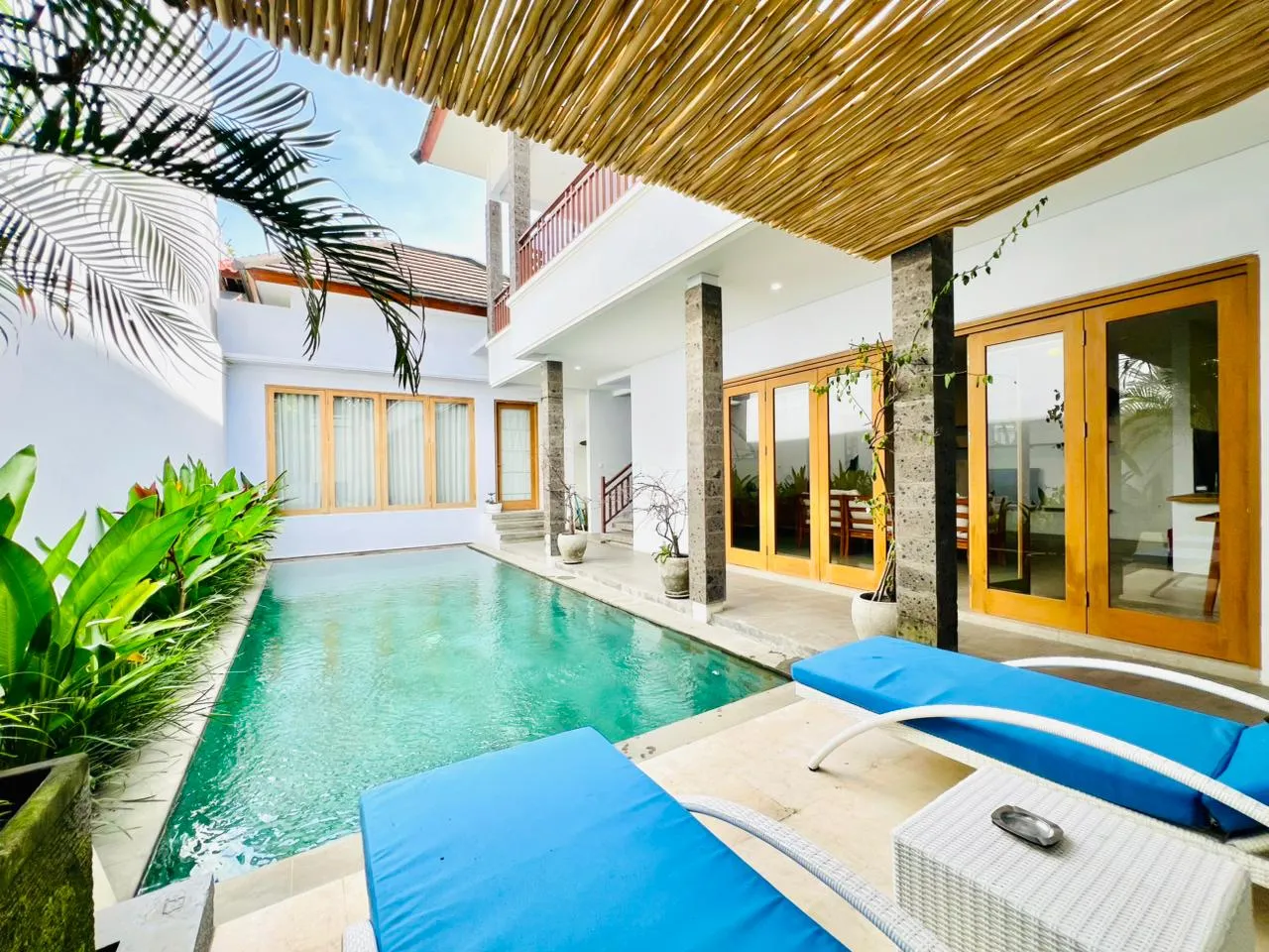 3 BEDROOMS VILLA FOR RENT & FREEHOLD SALE