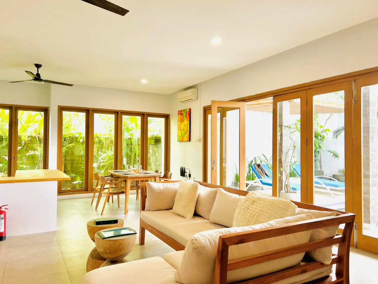 3 BEDROOMS VILLA FOR RENT & FREEHOLD SALE — image 1