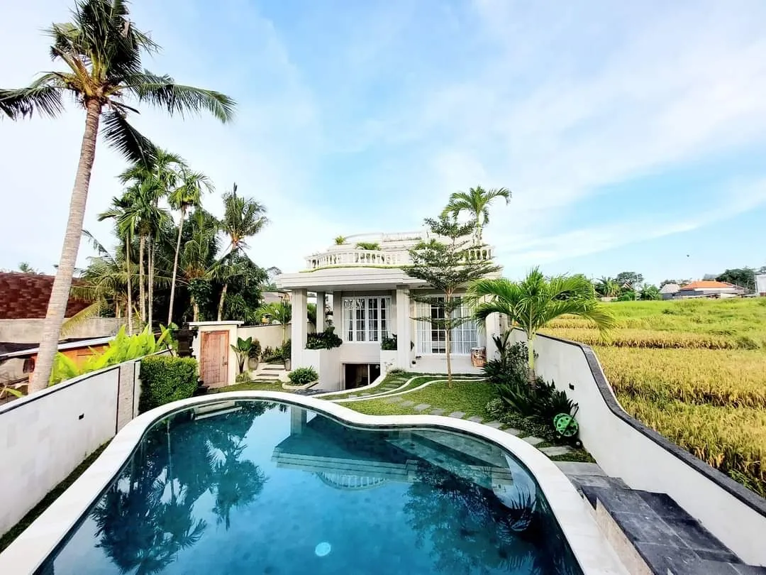 Villa Leasehold 30 Year 5 Bed In Pererenan Bali