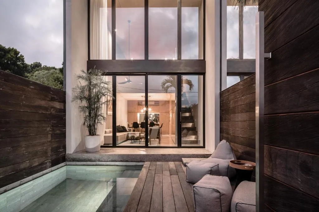 Modern 1-Bedroom Townhouse Near Cafés & Beach Clubs