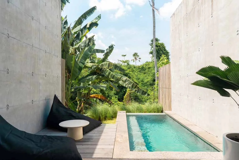 Villa Nakula 6 - Concrete 2BD Villa w/ Pool & Nature View - Berawa