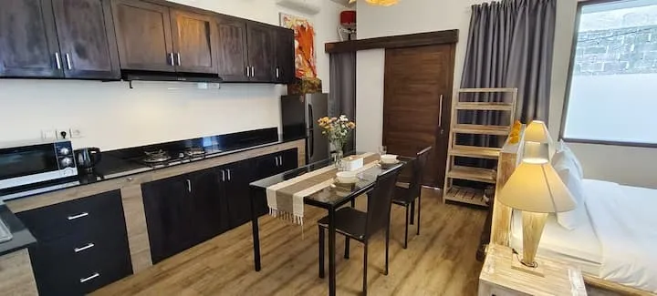 Studio For Rent 1 Bed In Umalas Kerobokan Bali — image 4