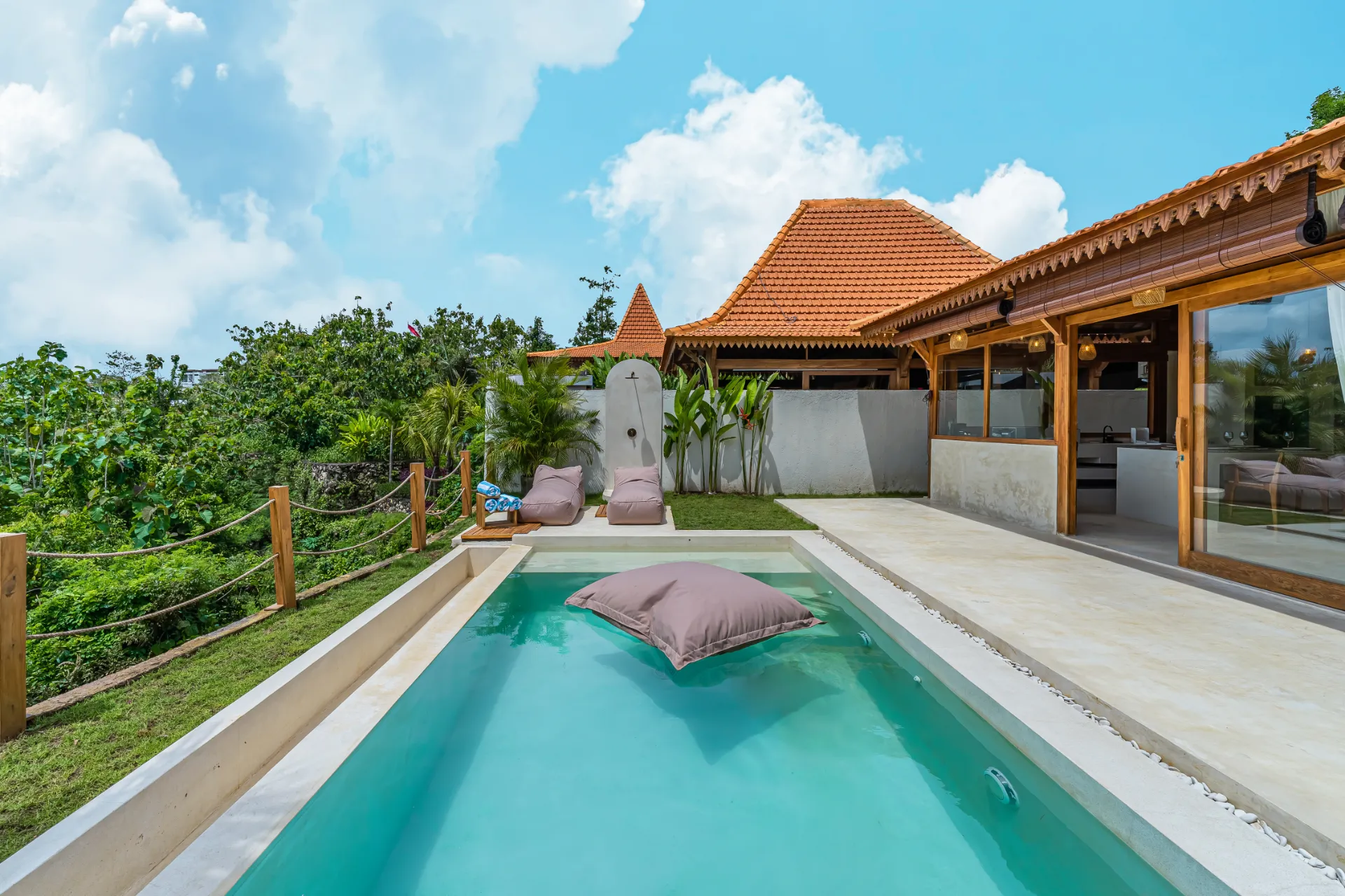 Villa Palma - Sophisticated 2BR Villa with Lush Canopy Views in Bingin!! — image 2