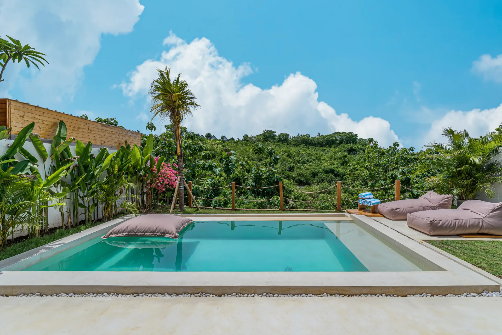 Villa Palma - Sophisticated 2BR Villa with Lush Canopy Views in Bingin!! — image 3