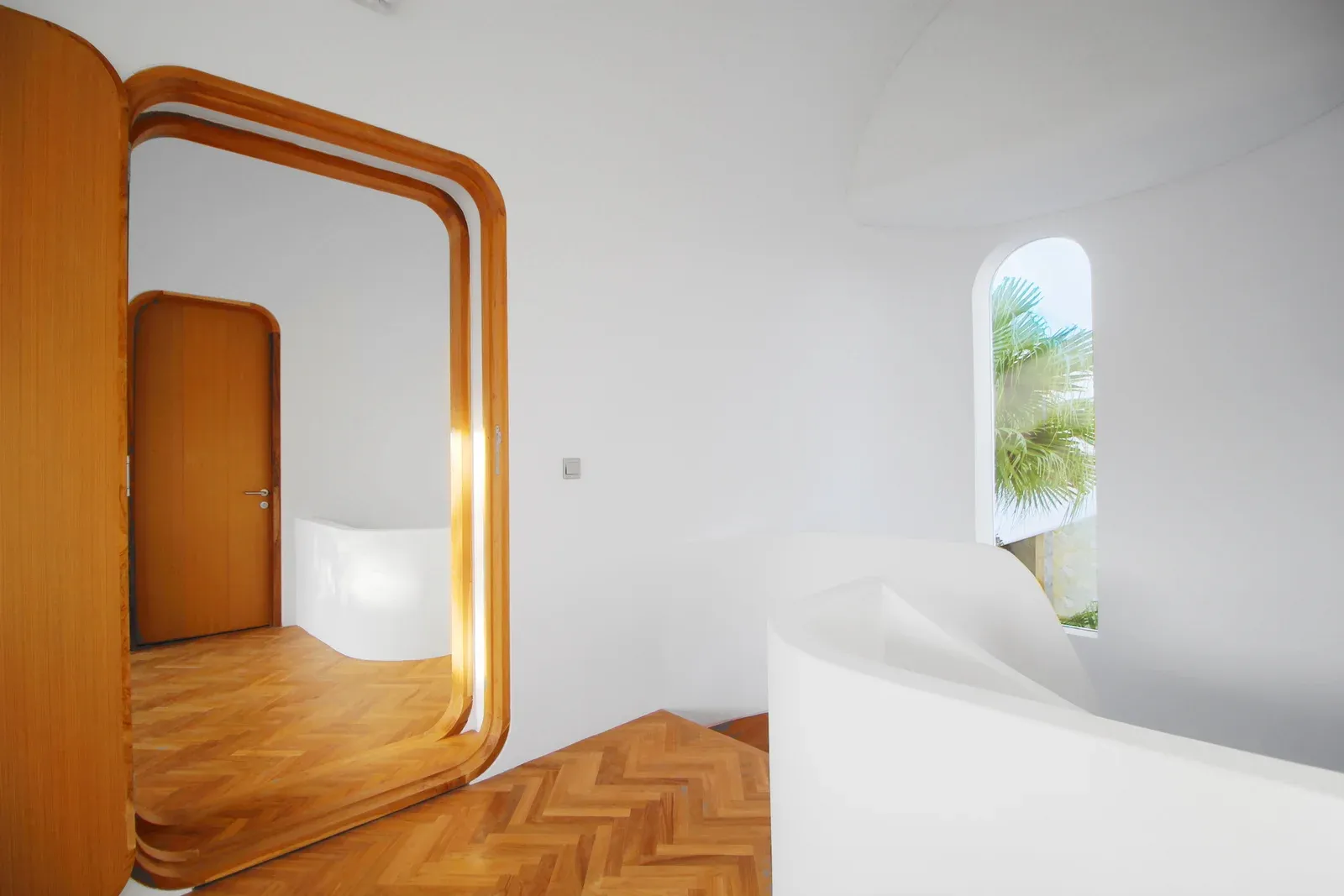 3 BEDROOM LUXURY VILLA IN BERAWA — image 4