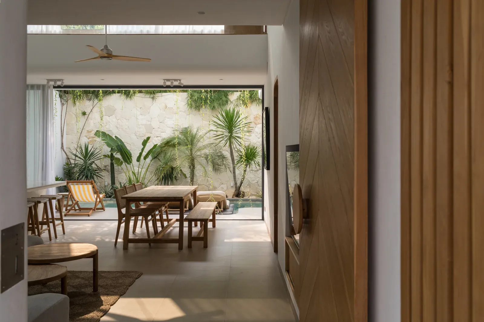 3 BEDROOM LUXURY VILLA IN BERAWA — image 3