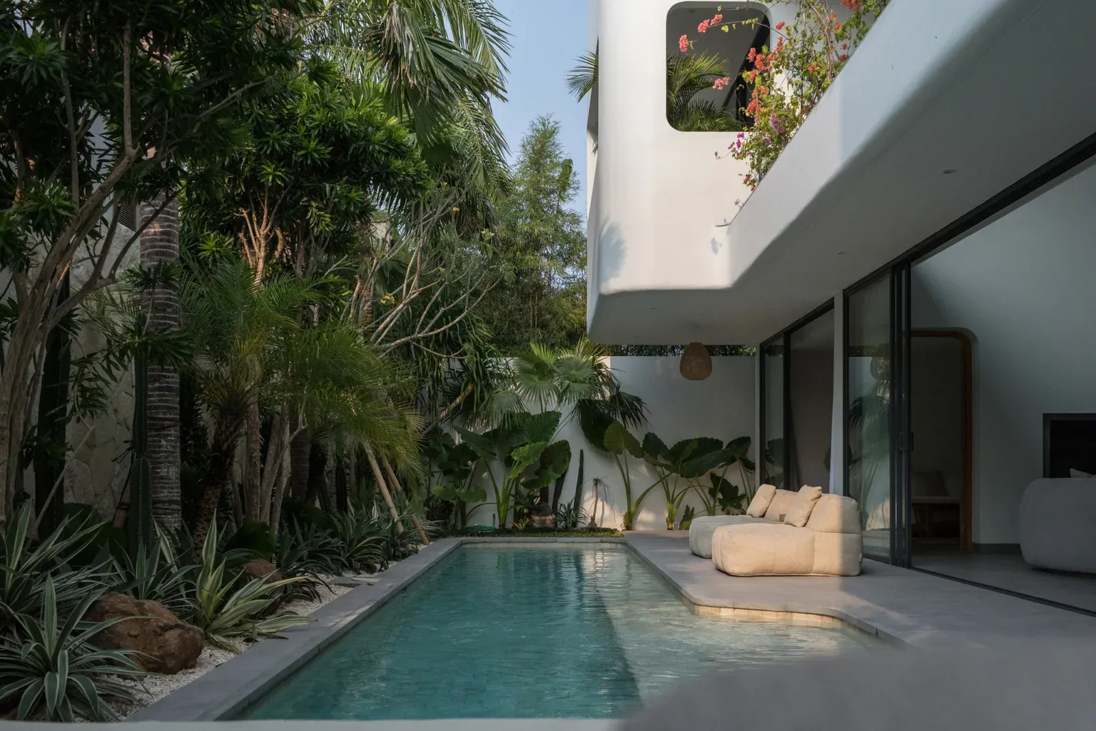 4 BEDROOM LUXURY VILLA IN BERAWA – AF600