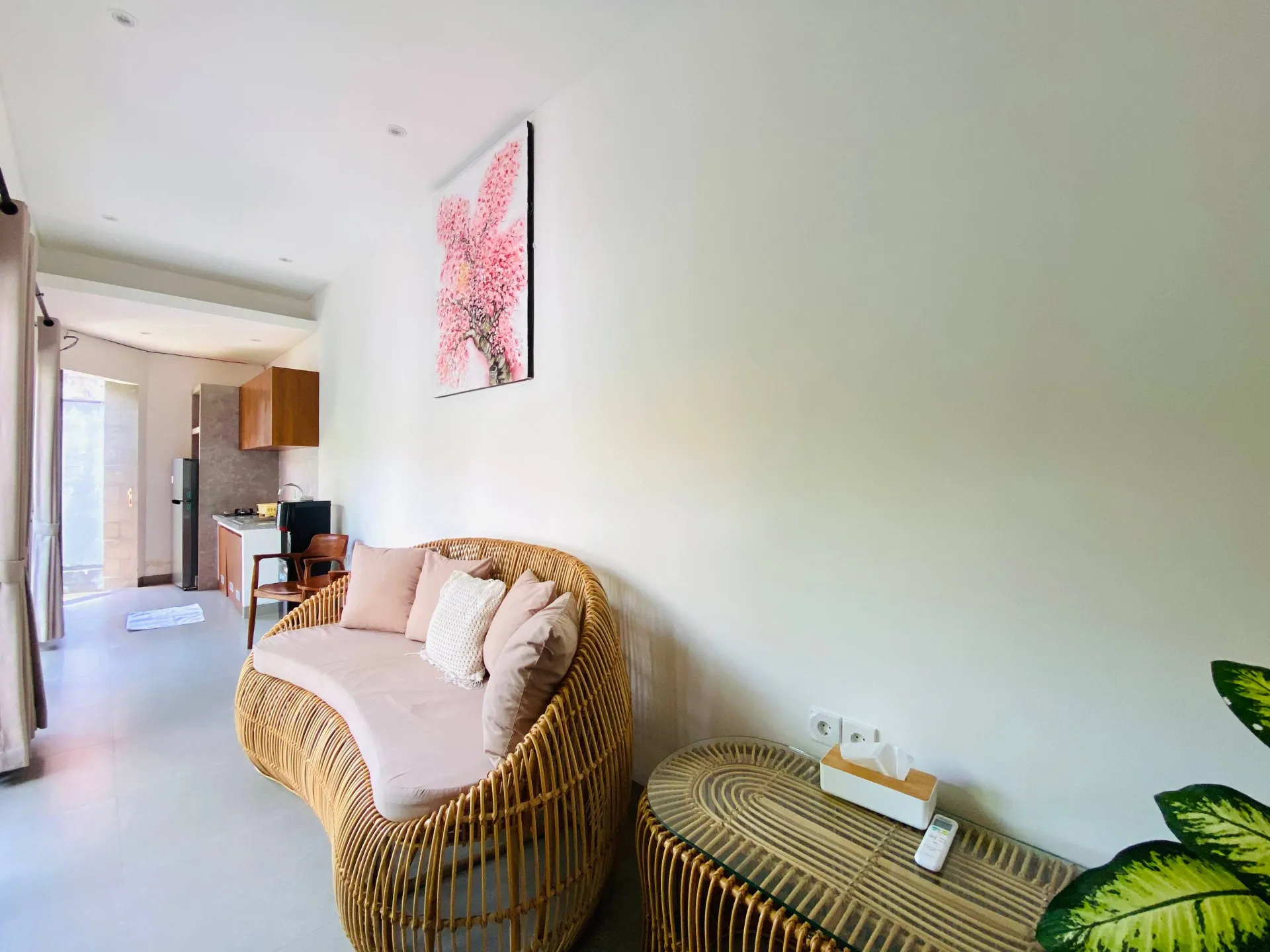 Cozy Modern Styled 1 Bedroom Villa Nestled in Berawa - AF210 A — image 2