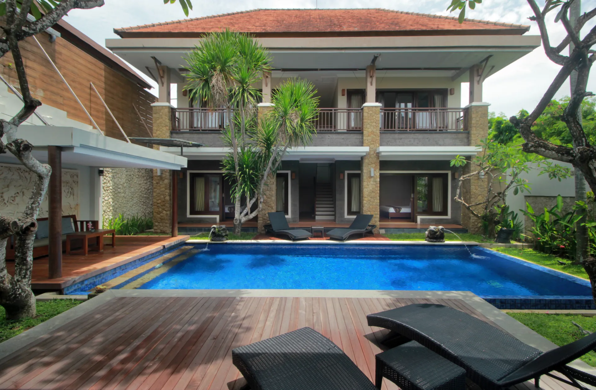 Villa Djayana - Spacious 4-Bedroom Villa in Seminyak