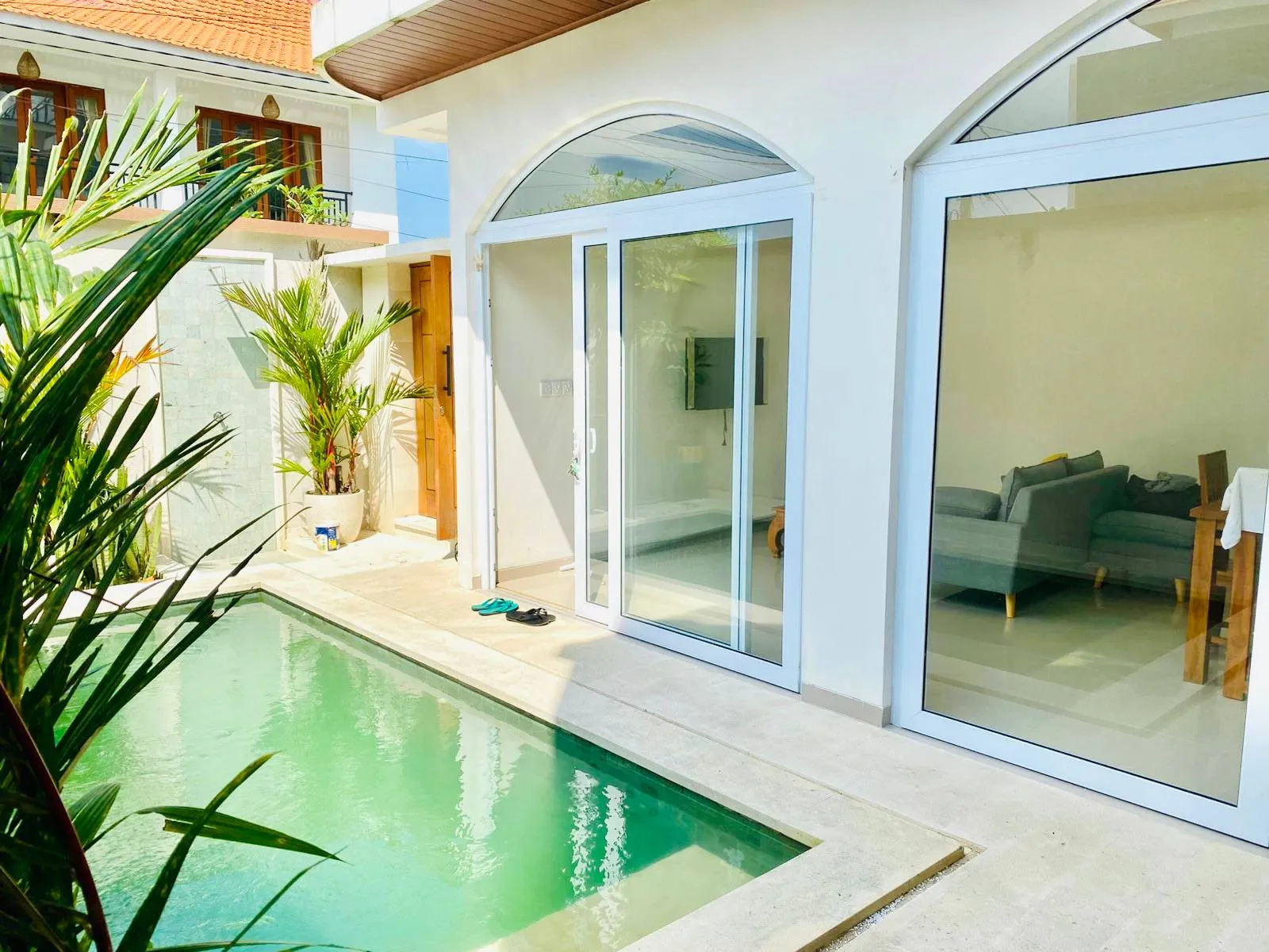 3 BEDROOM MODERN VILLA IN TUMBAK BAYUH — image 1
