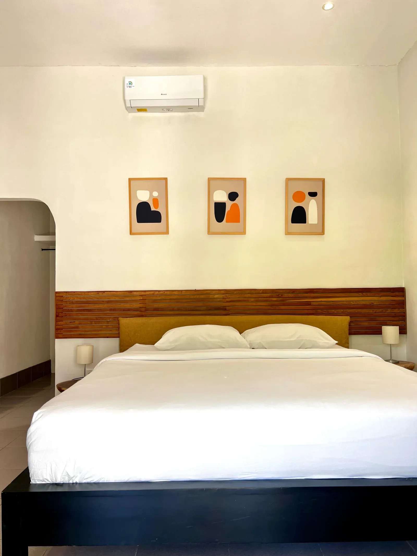 NEWLY RENOVATED 4 BEDROOMS VILLA IN KEROBOKAN — image 3
