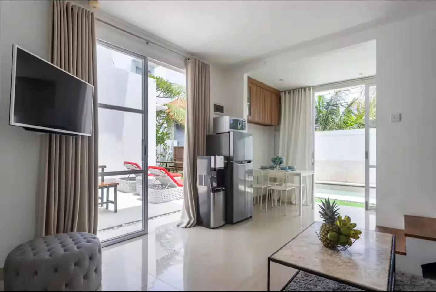 Cozy 2 Bedrooms Apartment with Shared Pool Kerobokan — image 1