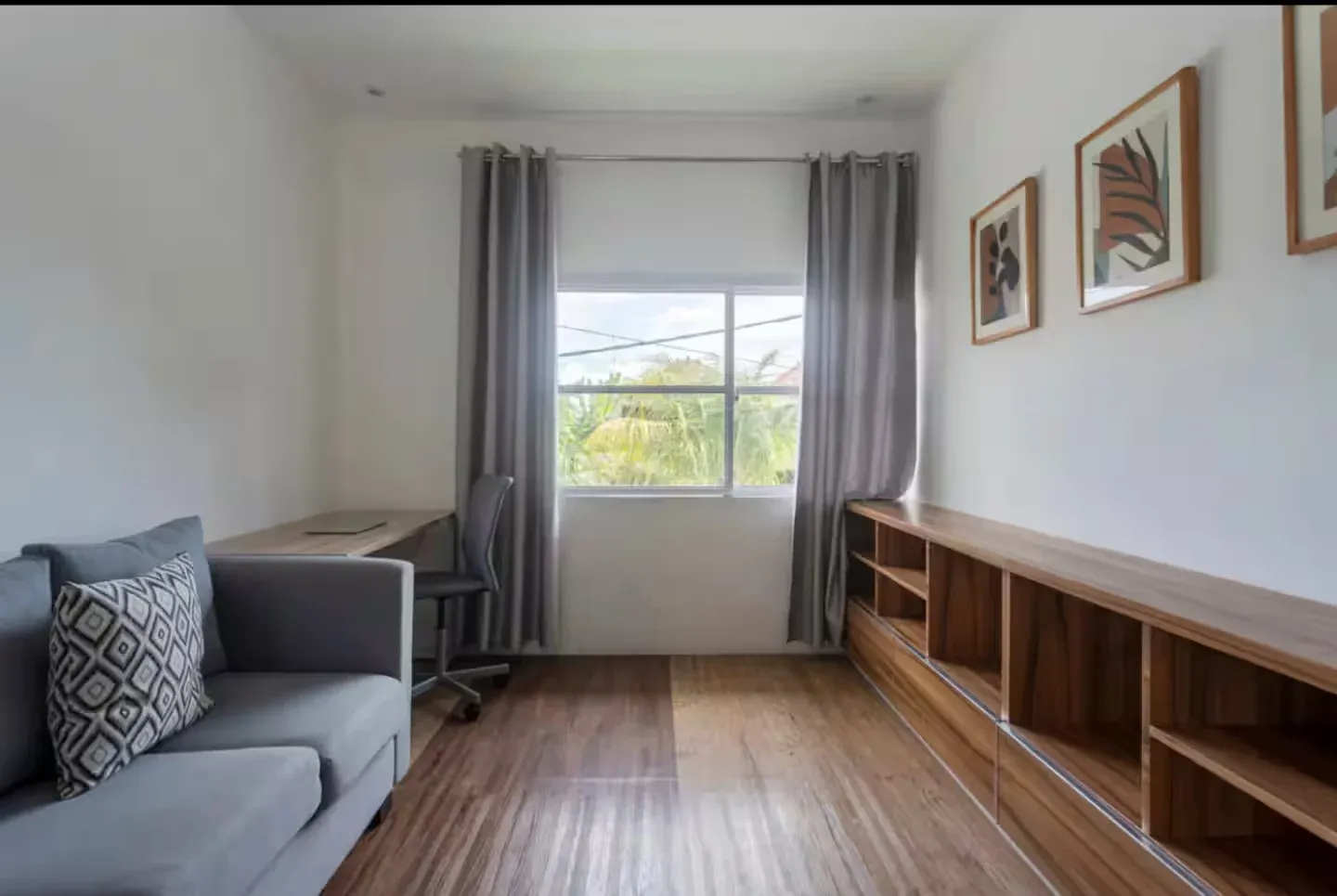 Cozy 2 Bedrooms Apartment with Shared Pool Kerobokan — image 3