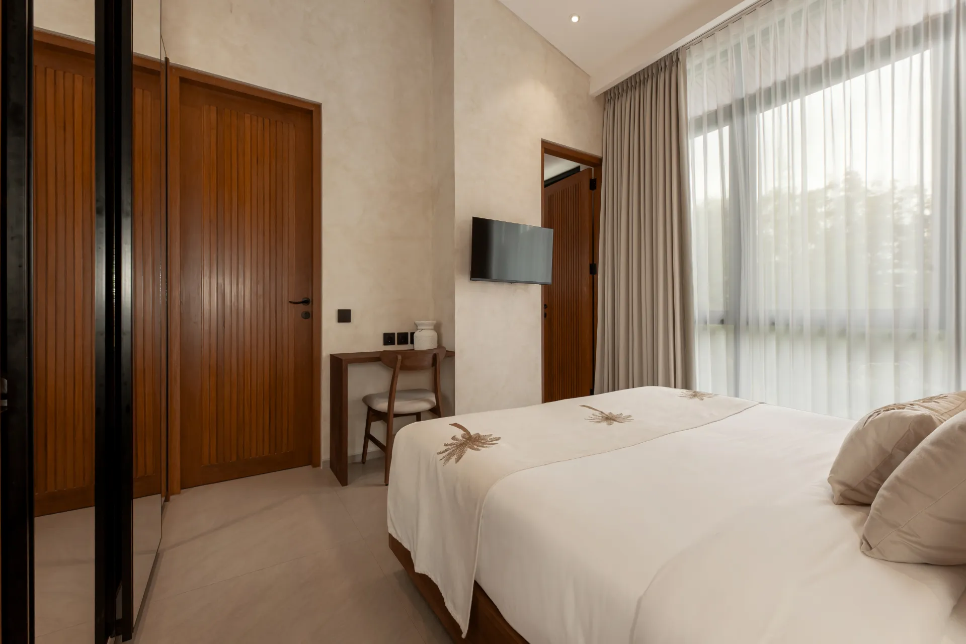 MOLD FREE: Modern 2BR Tropical Oasis in North Canggu — image 2