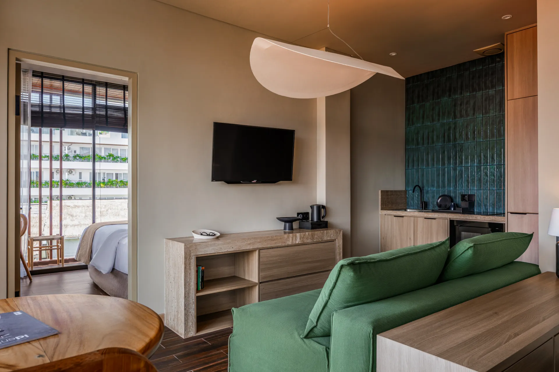Signature Suite Balcony AVIATOR HOTEL