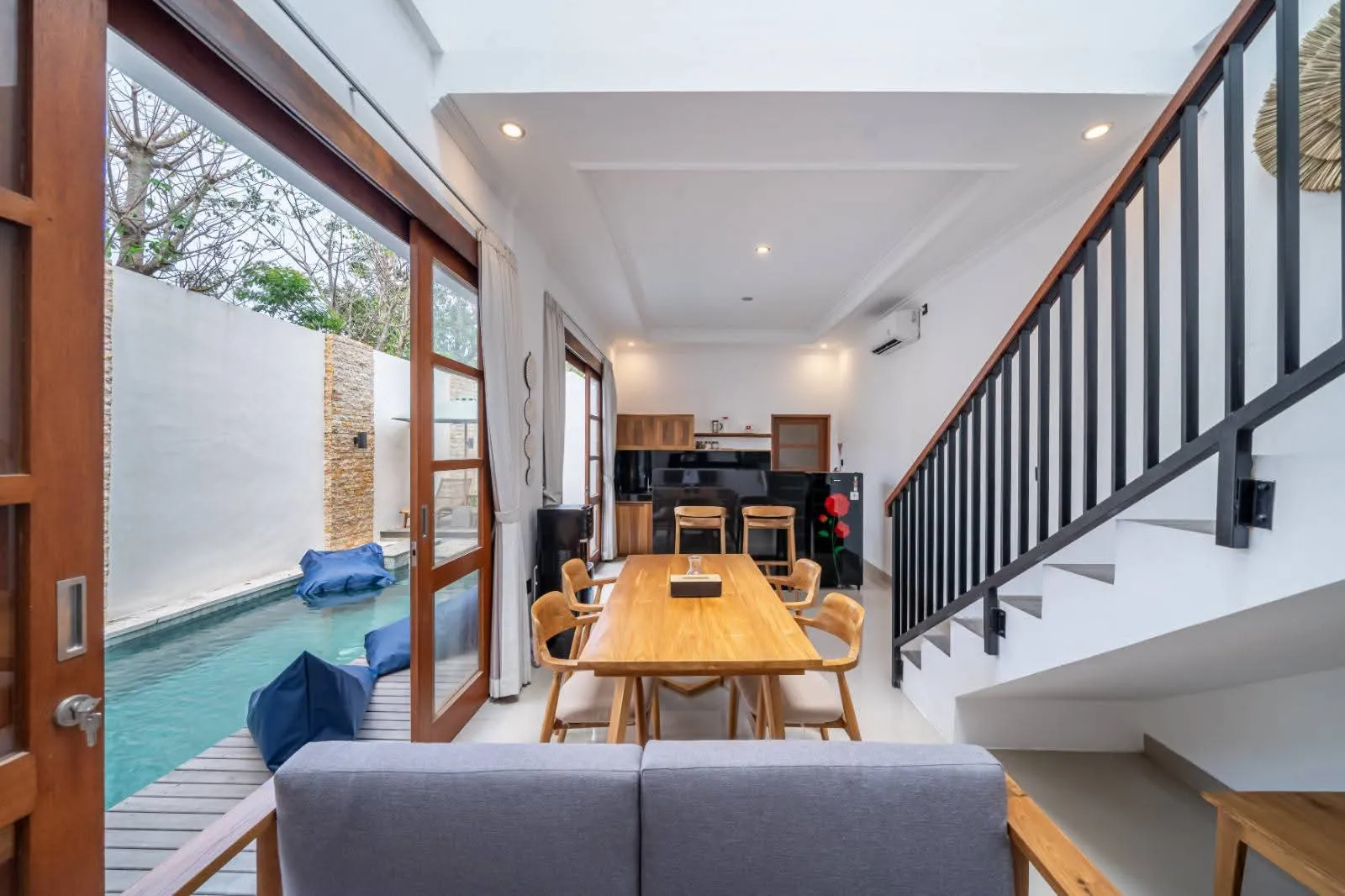 Brand New 3 Bedroom Villa in Central Berawa IDR 28.5 Mill/Month — image 2