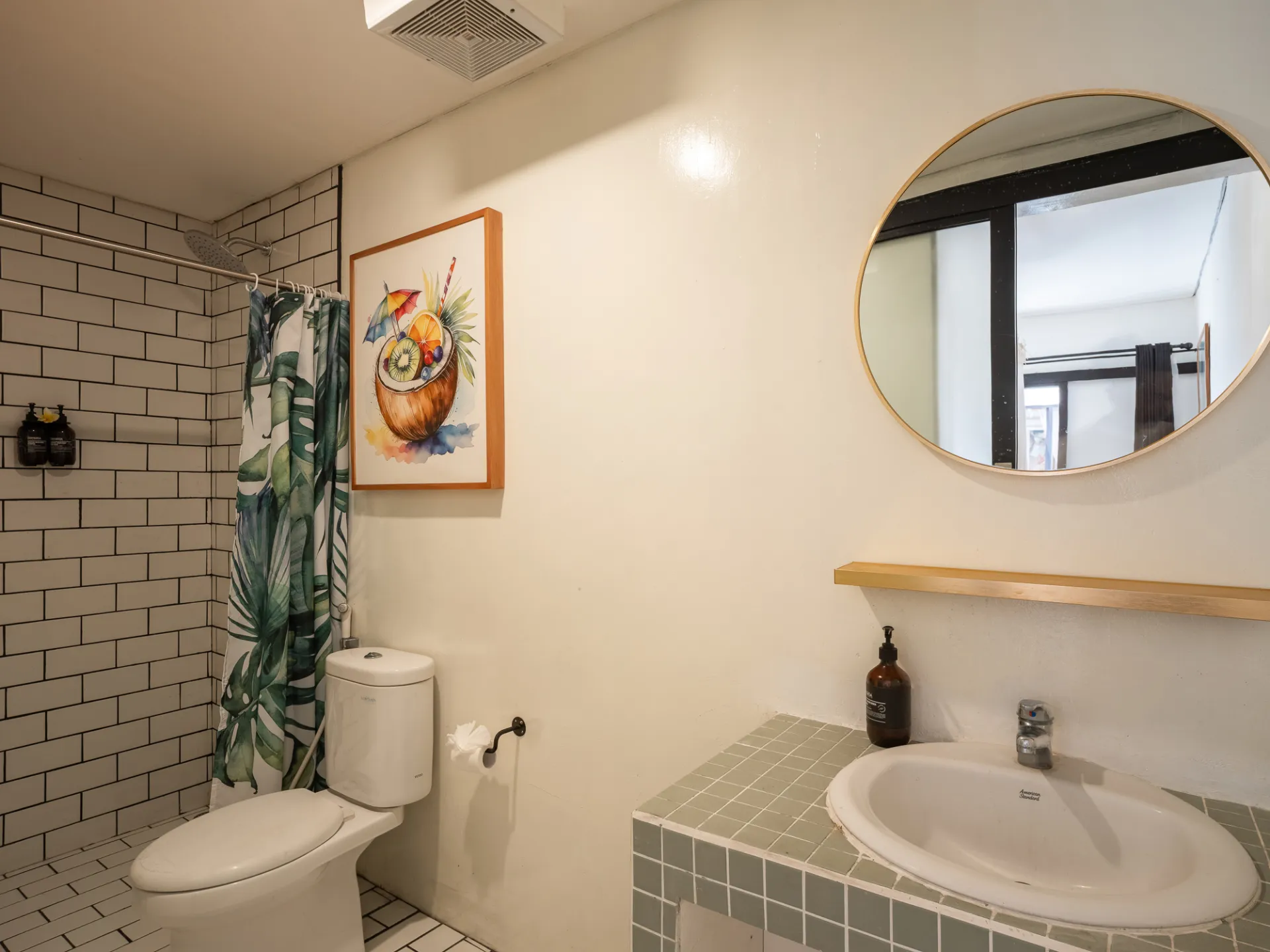 Berawa Nest - Modern Large Studio Retreat Near Berawa Beach — image 4