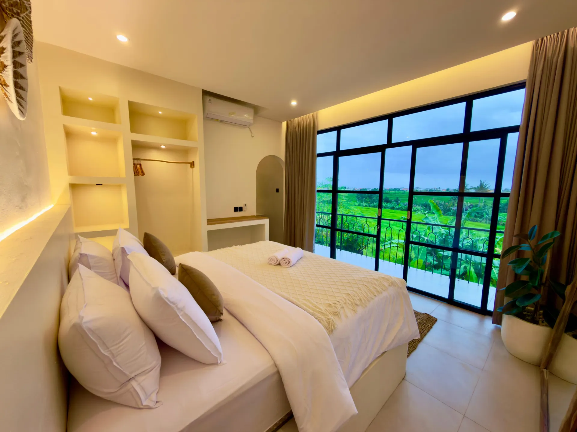 2BR VILLA SESEH — image 4