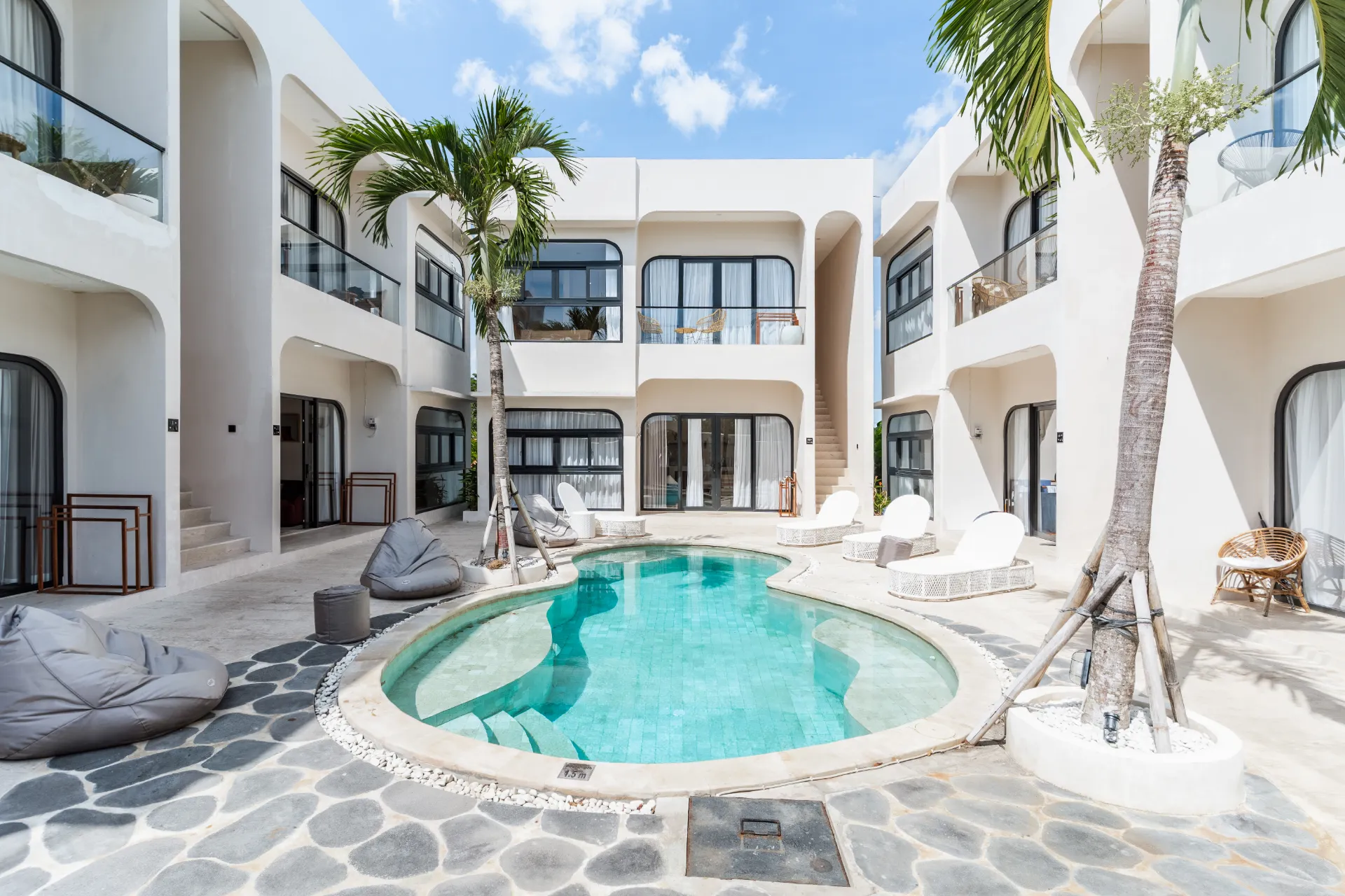 Balangan Beach Apartment — image 2