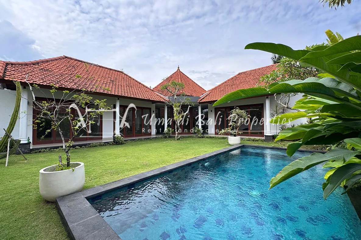 Brand New 3BR Villa with Big Garden at Canggu | IP 859