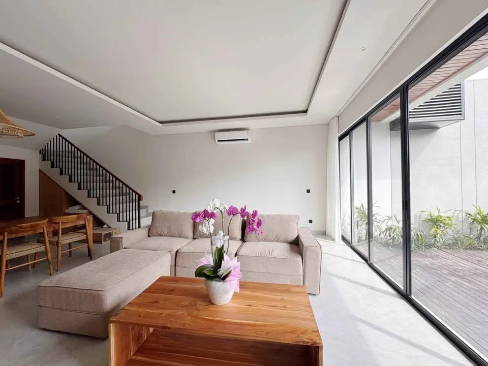 BRAND NEW 3BR VILLA FOR RENT AT MUNGGU — image 2