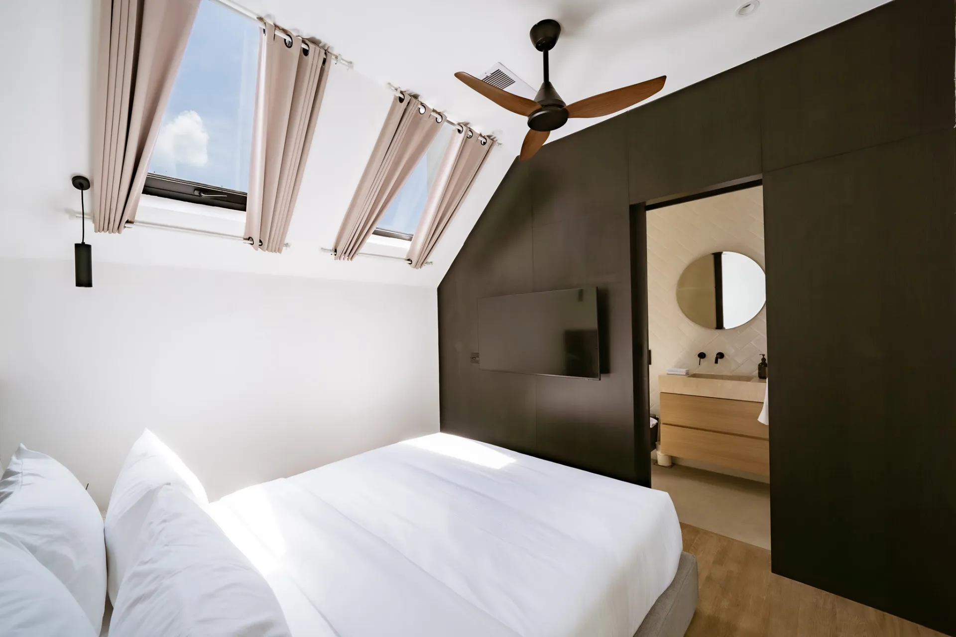 Luxury 2-Bedroom Villa in the Heart of Bingin Valley (Club Suma Villa) — image 1