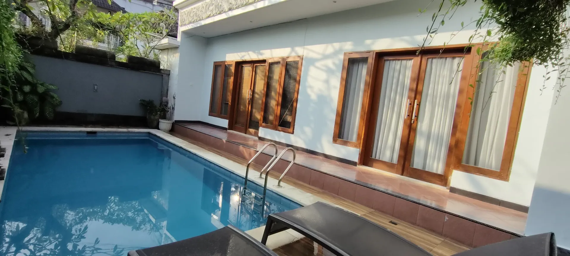 villa for rent dewi sri — image 2