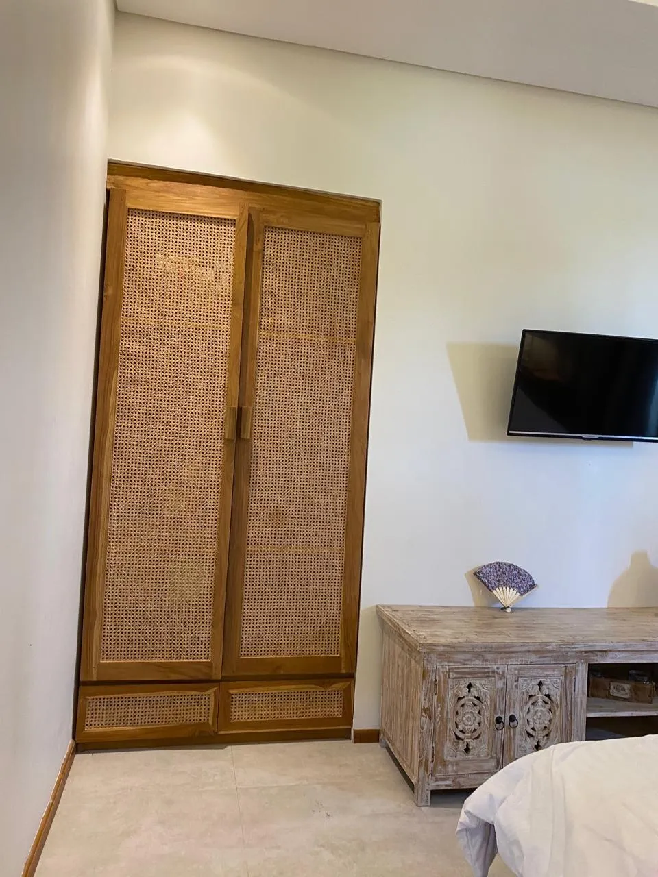 Villa For Rent 4 Bedrooms In Bumbak Umalas Kerobokan Bali — image 4