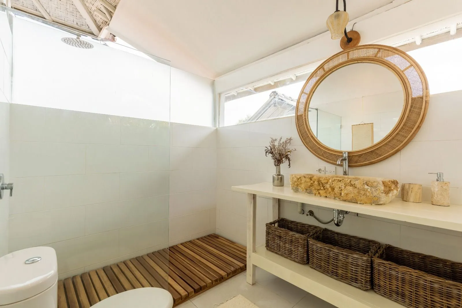 Villa For Rent 2 Bed In Umalas Kerobokan Bali — image 3