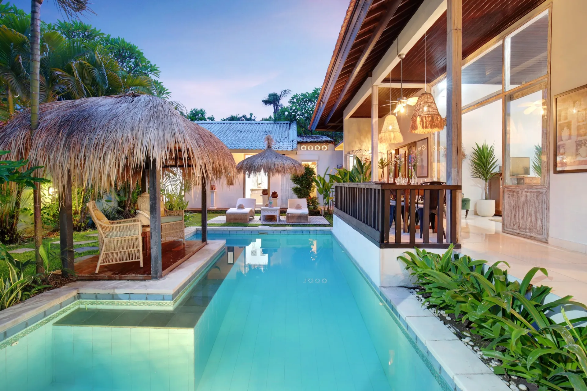 Seminyak Villa – 4BR Private Pool Walk to Shops & Beach
