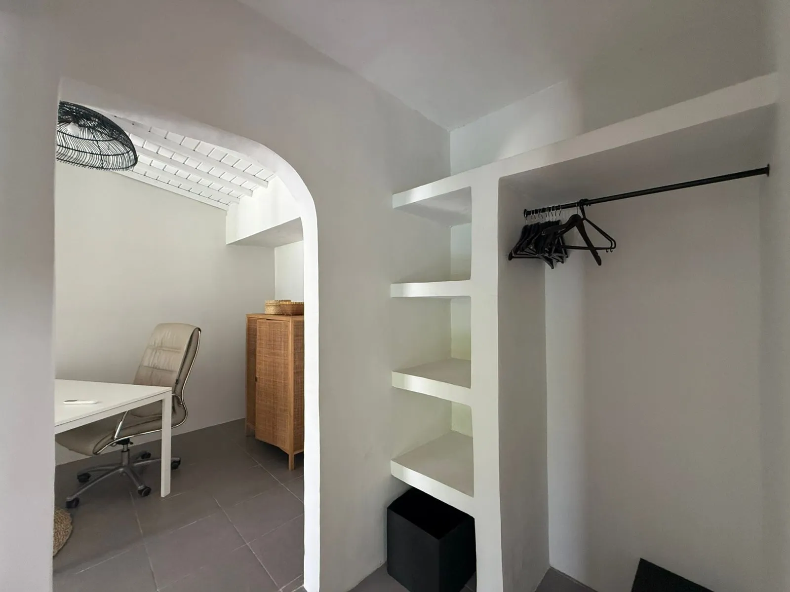 Villa For Rent 4 Bed In Kerobokan Kelod Bali — image 1