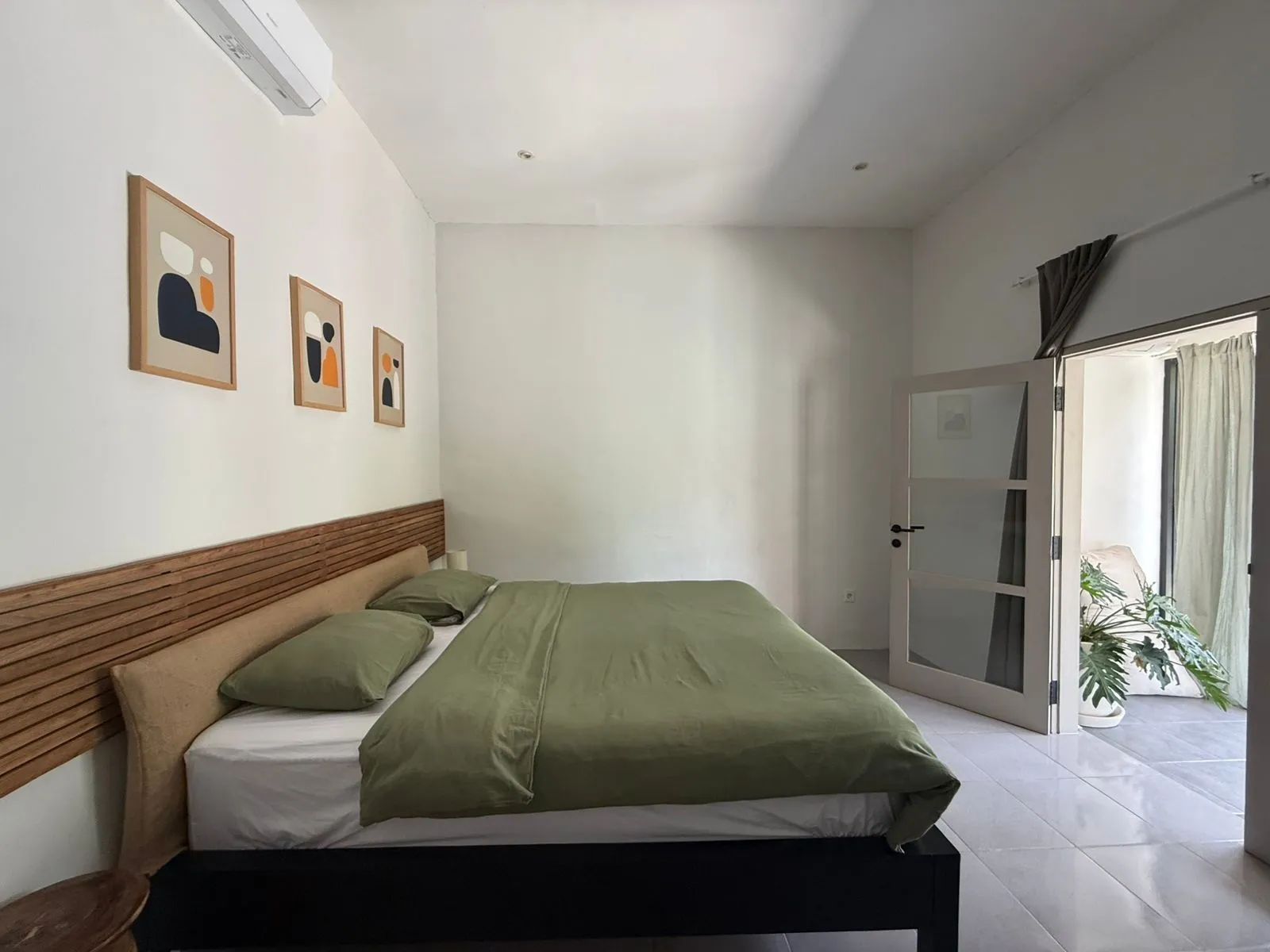 Villa For Rent 4 Bed In Kerobokan Kelod Bali — image 2