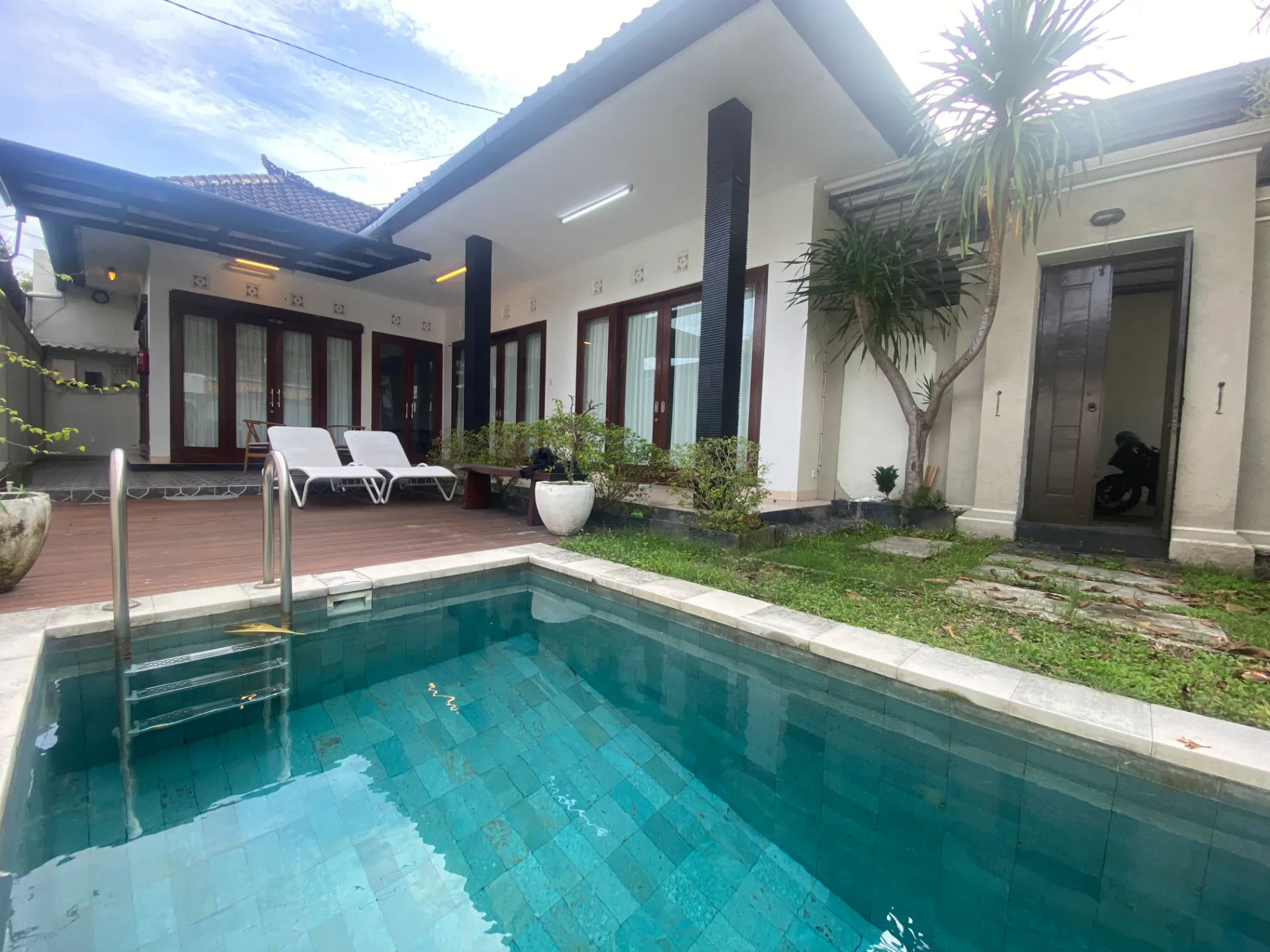 2BR Villa - Kerobokan - fully furnished