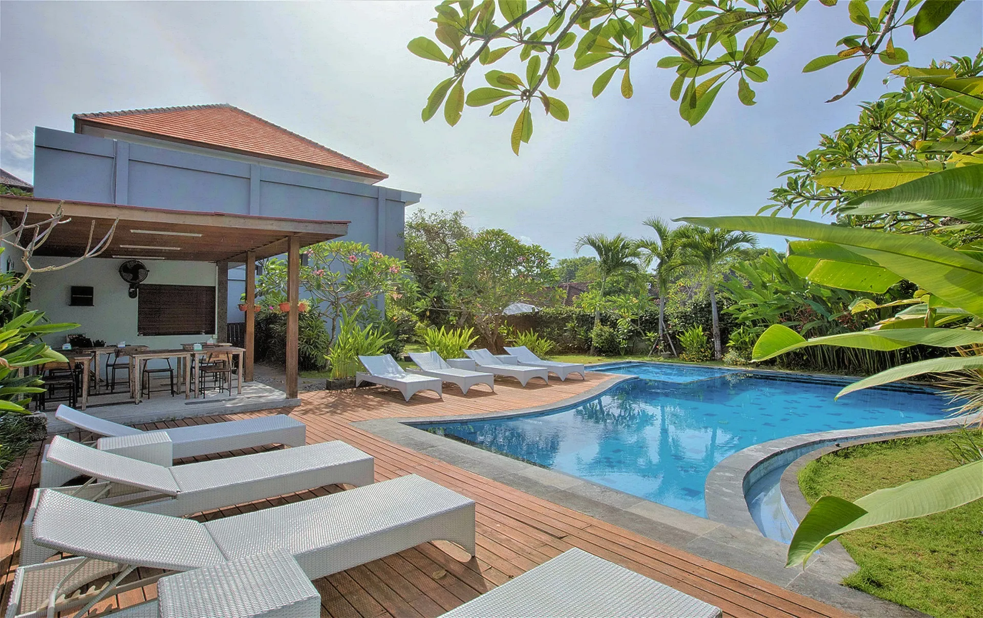 1BR Suite - Balcony & Beach Access
