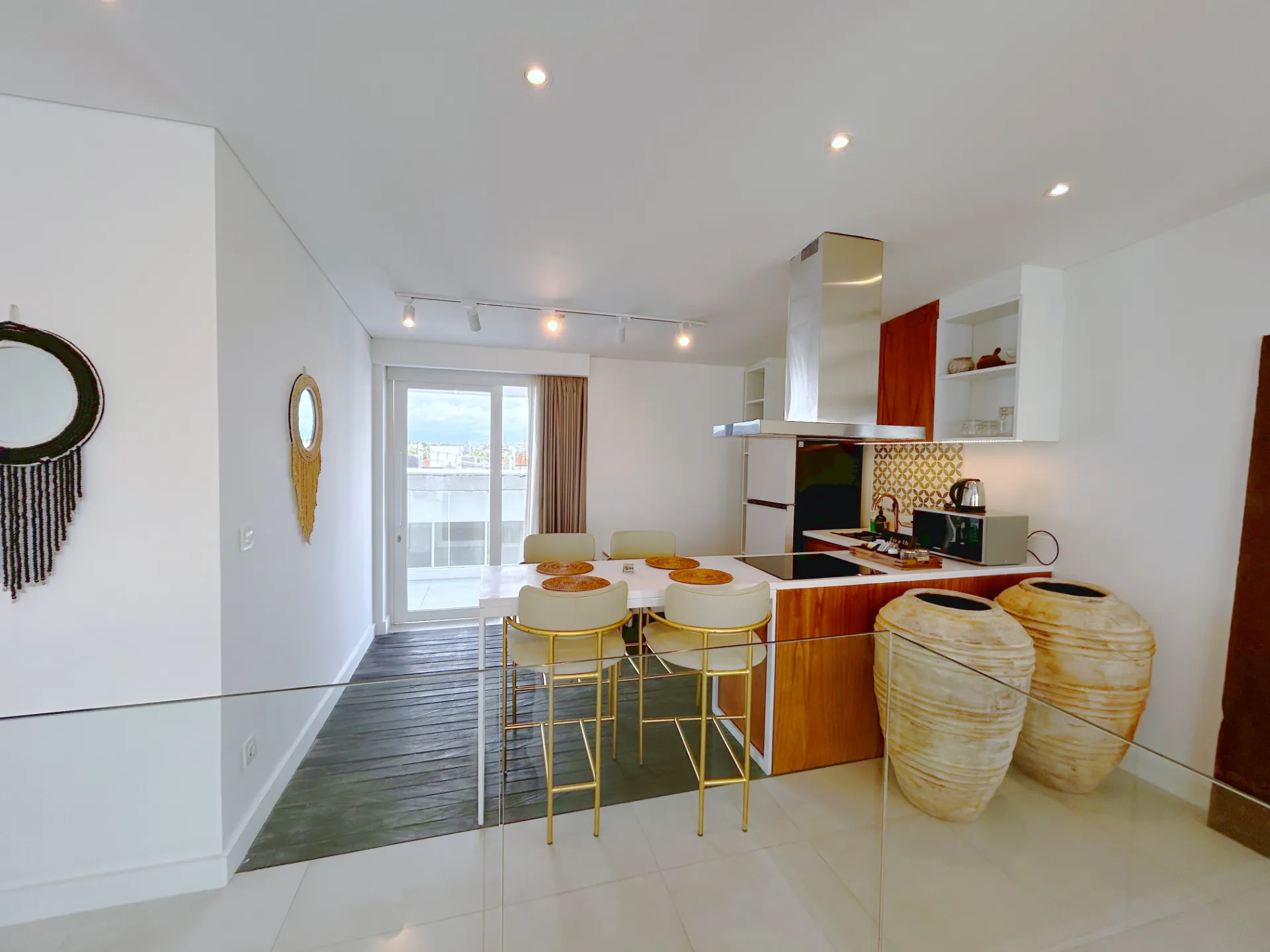 Sky Breeze pool Penthouse - The Cruise Berawa — image 4