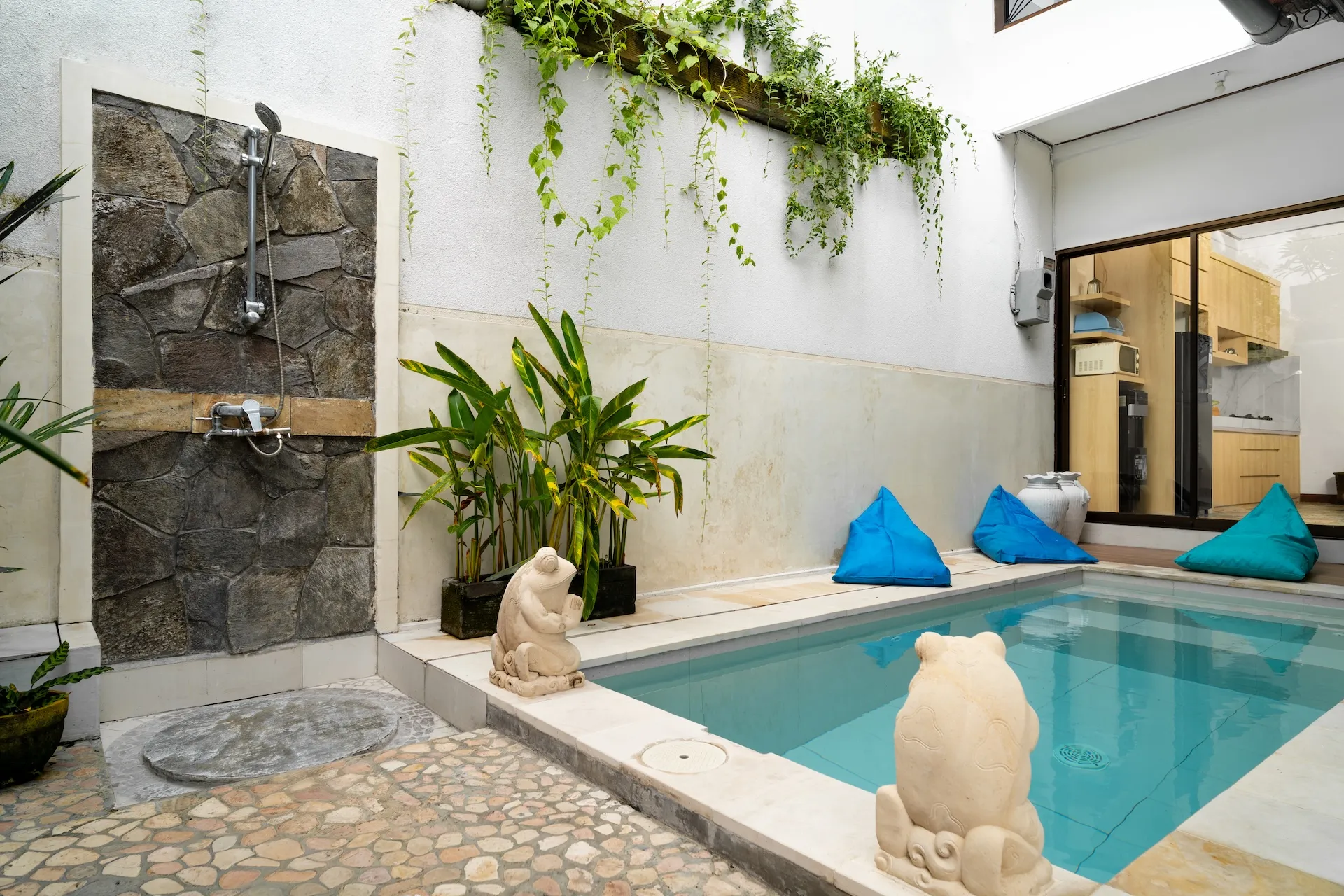 Sansari Villa Sanur - 3 Bedroom Pool Villa — image 2