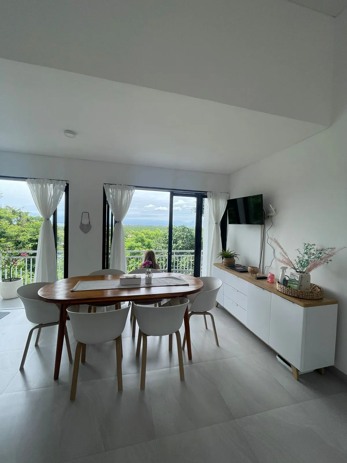 DO 361 - For Rent Stunning Villa Nusa Dua Ocean Toll and Sunset View — image 3