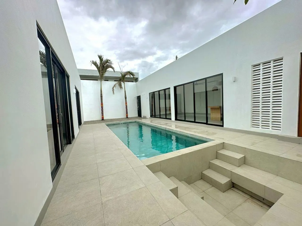 Villa For Rent 2 Bed In Berawa Tibubeneng Bali — image 2