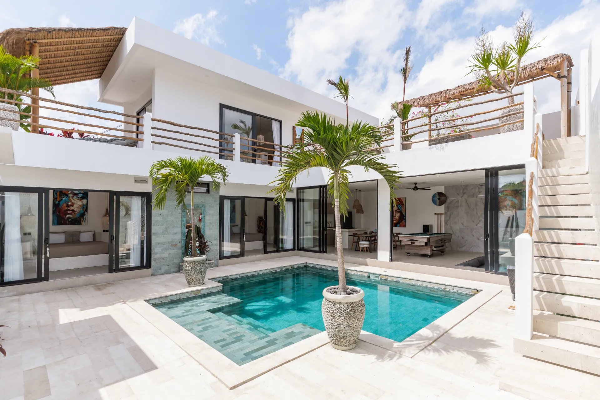 Luxe 3BR Villa w/ Rooftop Billiard & Large Pool – 10 Min to Canggu