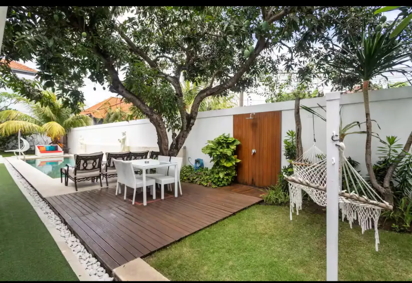COZY 2 BEDROOMS APARTMENT WITH SHARED POOL KEROBOKAN - Y0198E — image 1