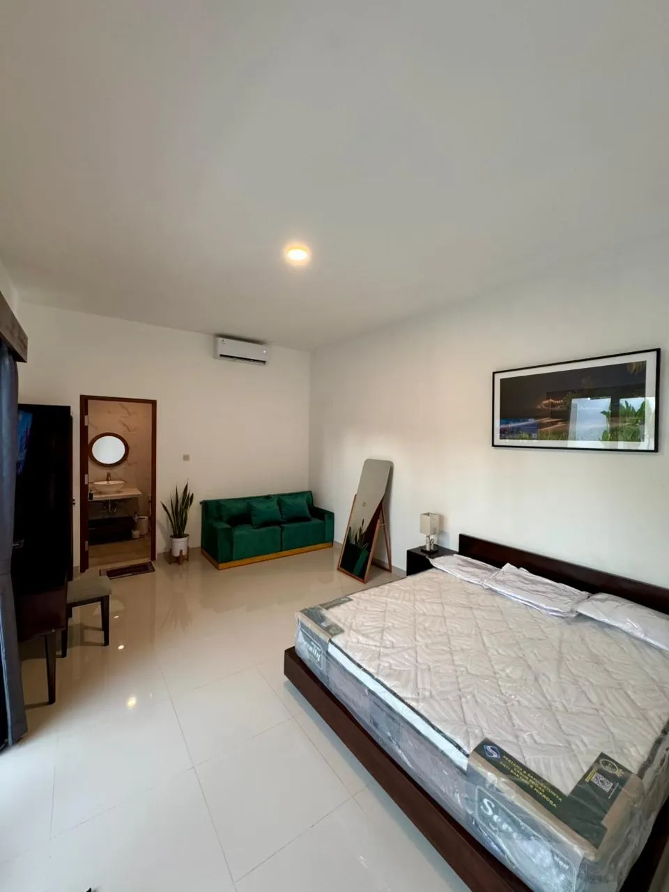 Villa For Rent 2 Bed In Kerobokan Badung Bali — image 2
