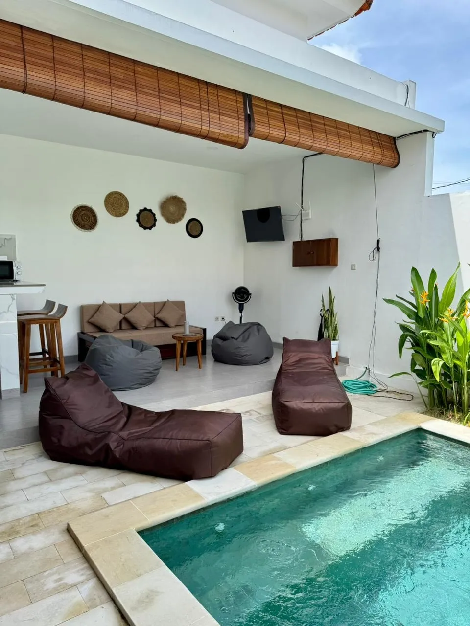Villa For Rent 2 Bed In Kerobokan Badung Bali — image 4