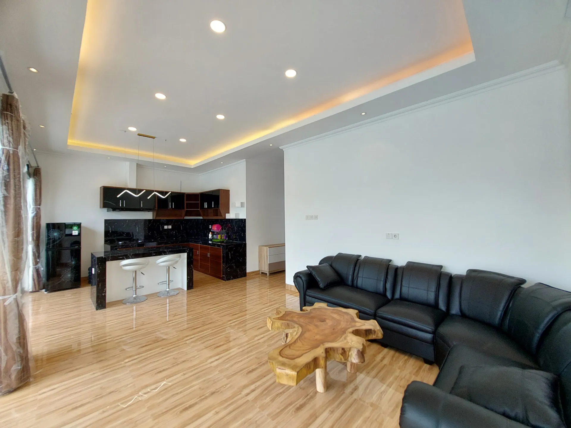 Urgent Sale - 2-Storey Villa 2km in Canggu — image 2