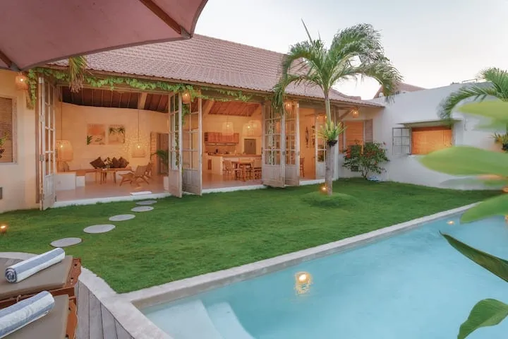 Villa For Rent 4 Bed In BumbakUmalas Kerobokan