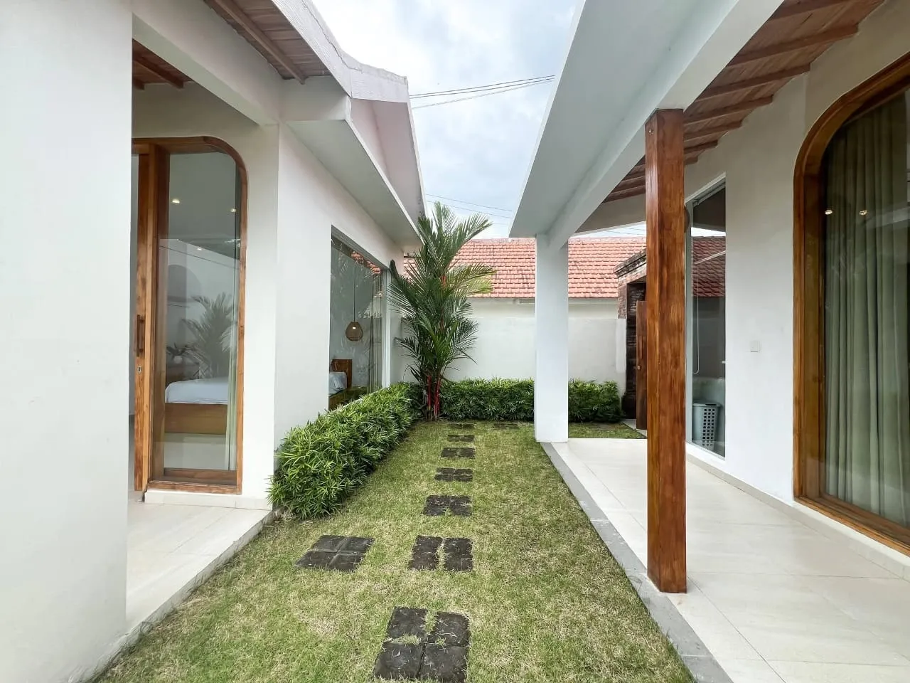 Villa For Rent 2 Bed In Jl Pantai Seseh Badung Bali — image 3