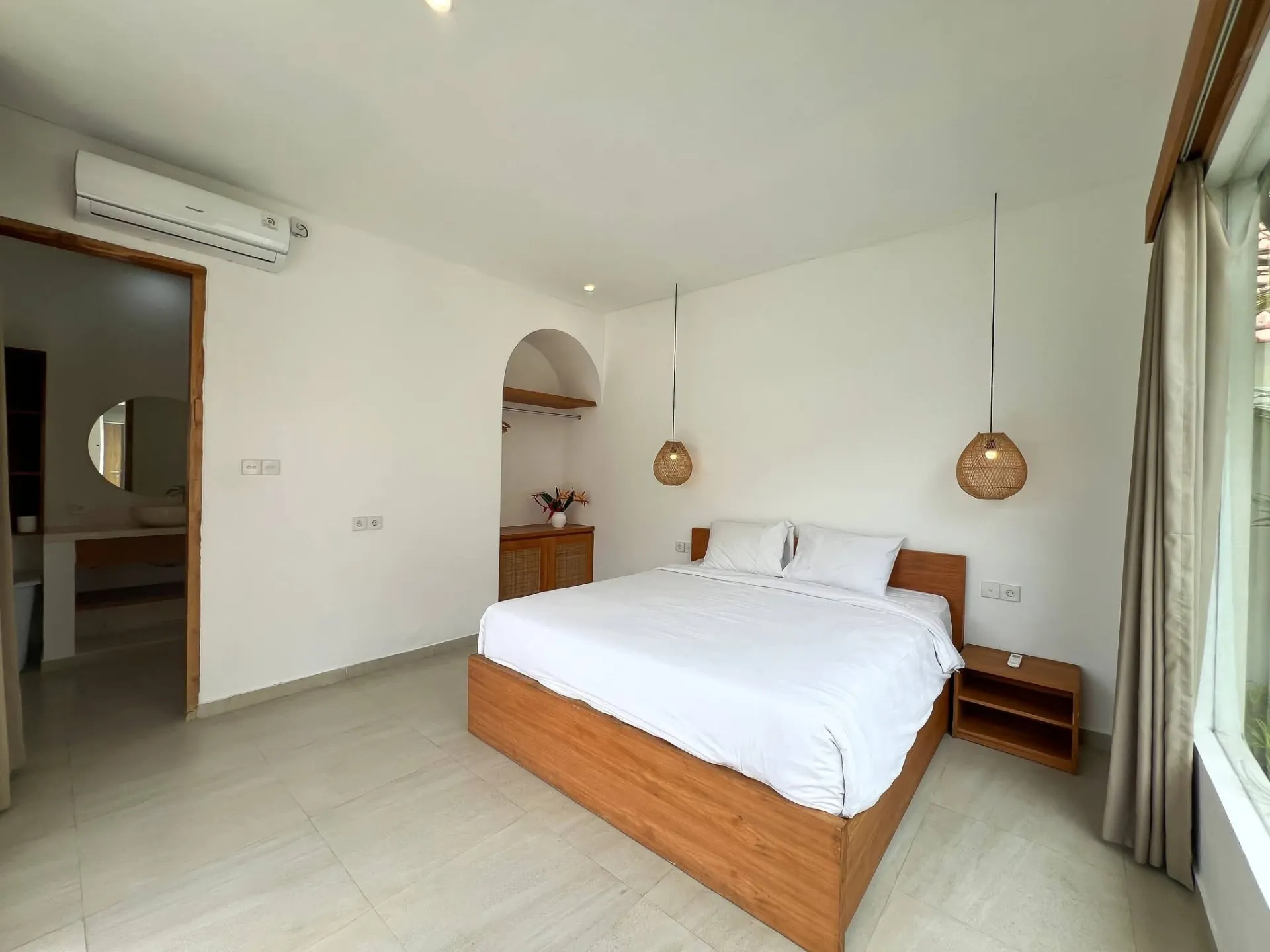 Villa For Rent 2 Bed In Jl Pantai Seseh Badung Bali — image 4