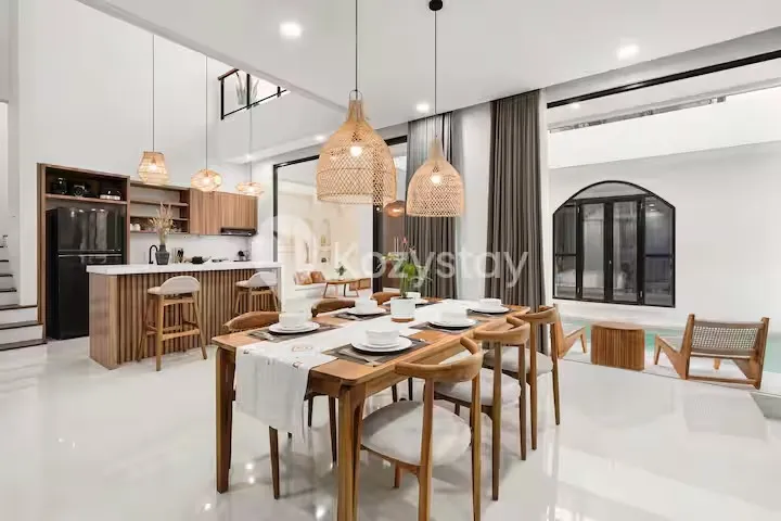 3 BR VILLA IN UMALAS — image 4